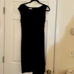 Attractive and slimming army green Velvet by Graham and Spencer